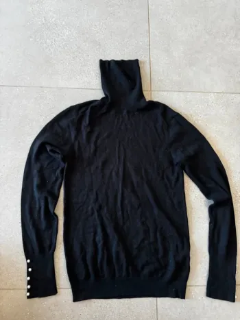 Col roulé noir pour femme Zara, taille M, très bon état