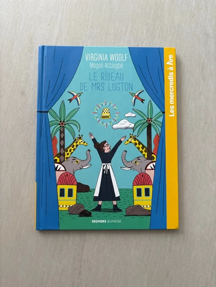 Le rideau de Mrs Lugton.