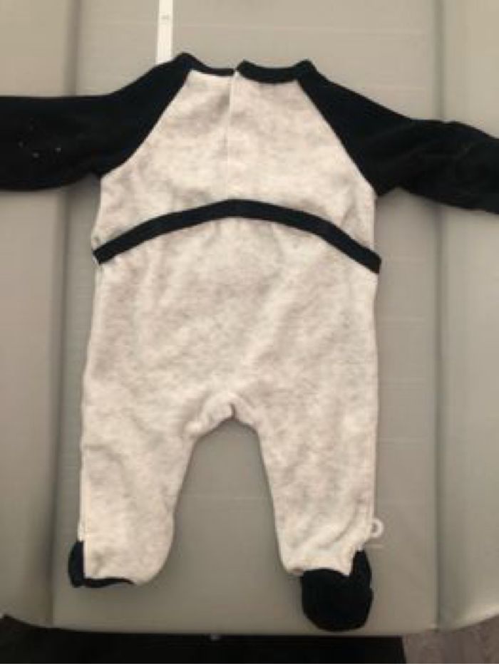 Pyjama Disney 1 mois - photo numéro 2