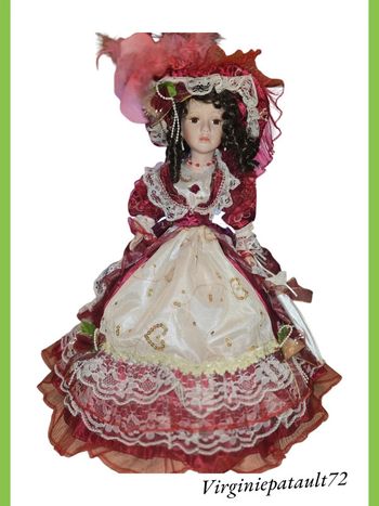 Magnifique poupée de porcelaine collection 56 cm