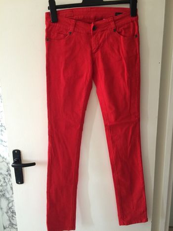 Jeans rouge neuf taille 34 marque P&Y Denim