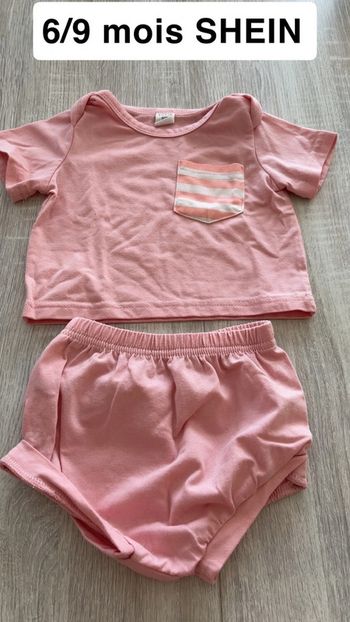 Ensemble t shirt et short