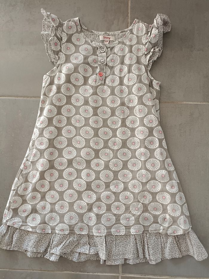 Lot de vêtements été fille en 6 ans - photo numéro 4