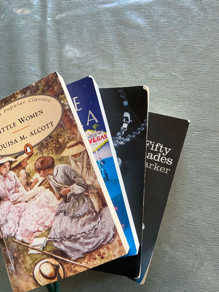 Lot de 4 romans en anglais - photo numéro 3