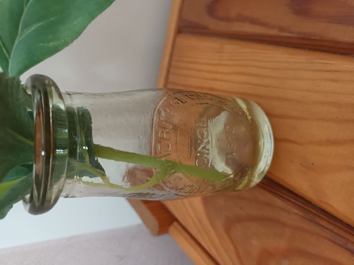 Fleur renoncule artificielle dans un vase - photo numéro 2