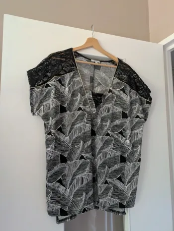 Magnifique haut blouse femme noir et blanc Modavista taille 46/48