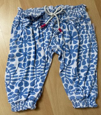 Pantalon sarouel fleuri taille 6 mois