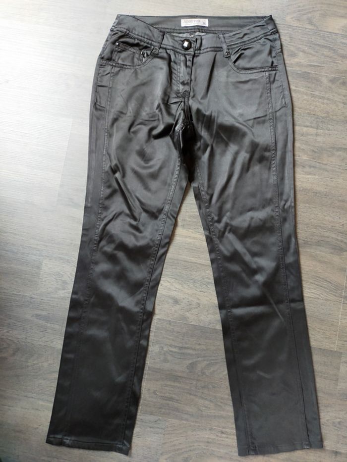 Pantalon satiné