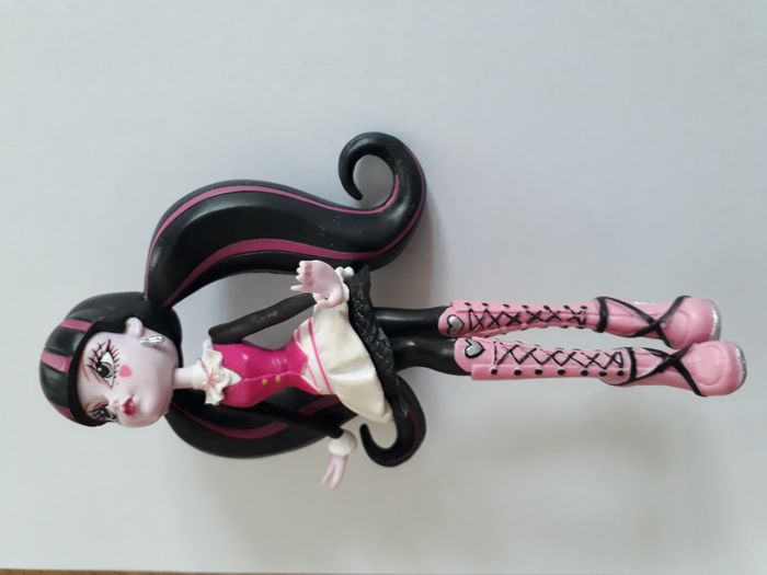 Figurine , poupée Monster High fille Draculaura - photo numéro 2