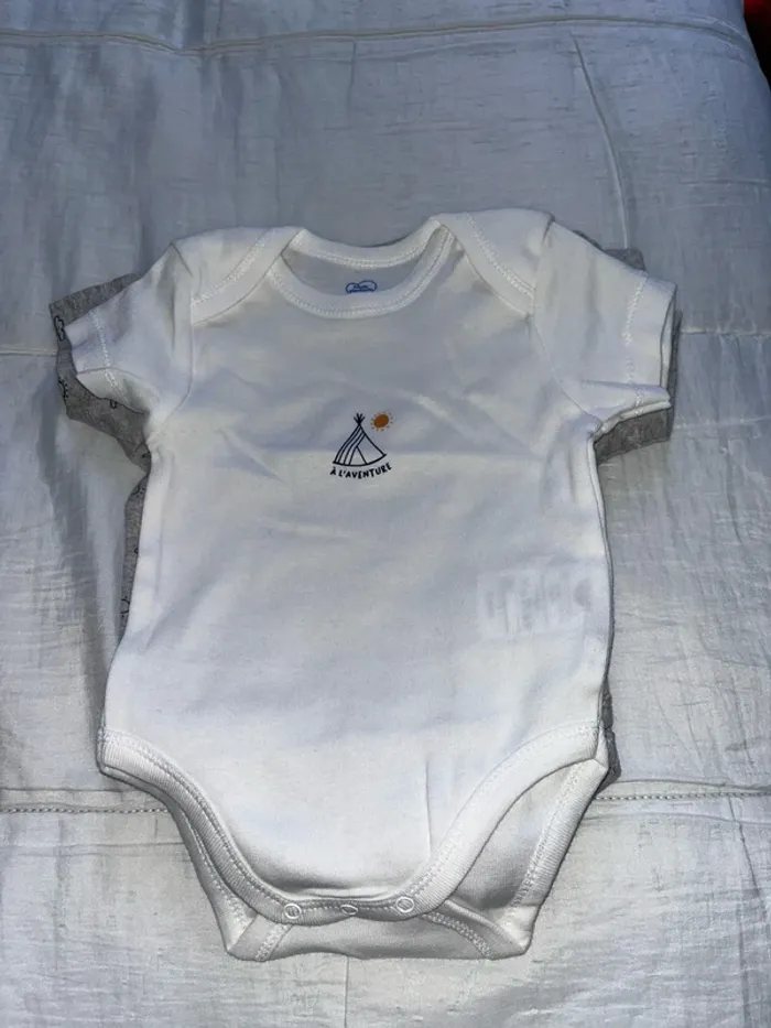 Lot de 3 bodies