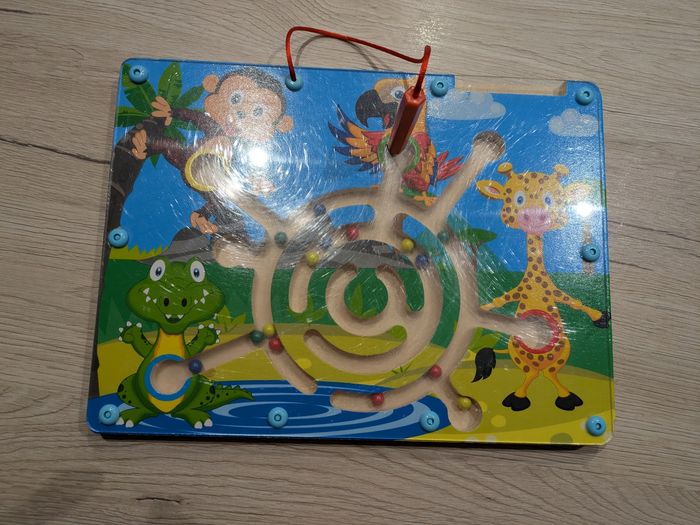 Jeu labyrinthe en bois aimanté - photo numéro 2