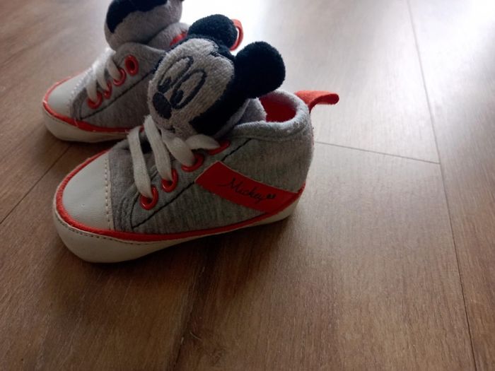 Chaussures bébé Mickey - photo numéro 2