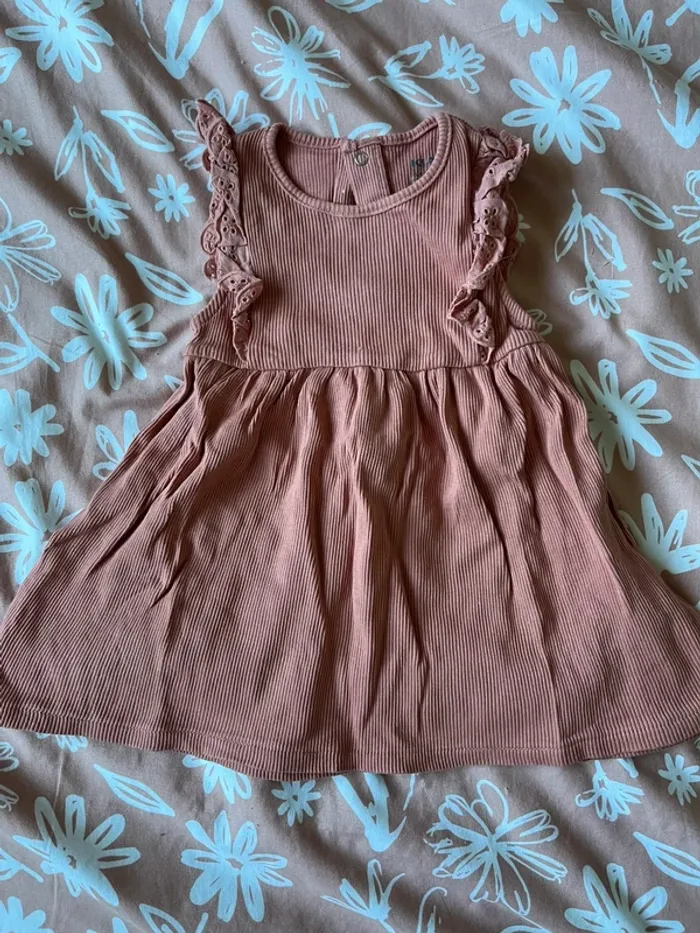 Robe à volants kiabi 6 mois