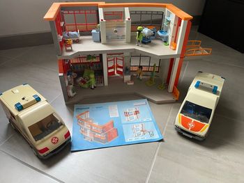 Hôpital playmobil