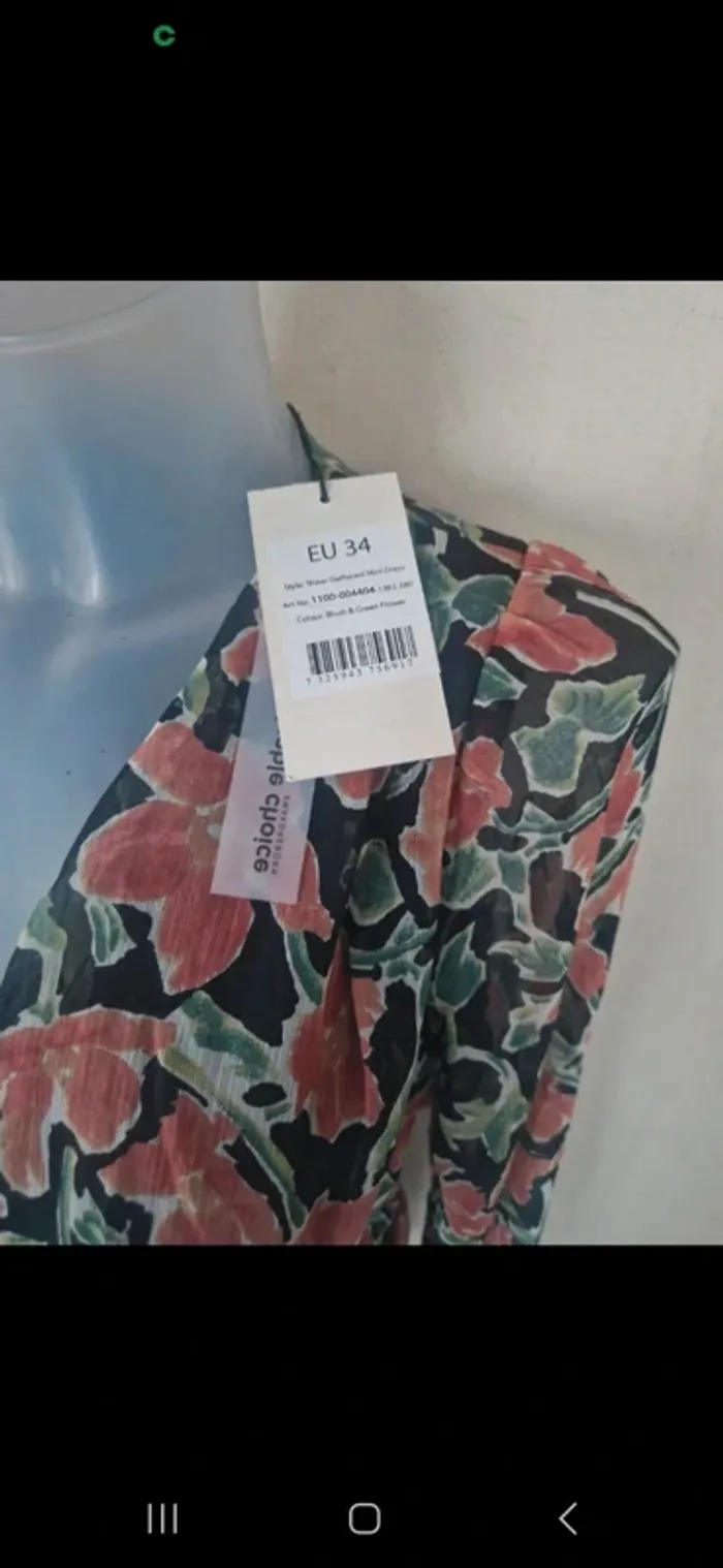 Robe fleurie na kd neuve avec étiquette taille 34 - photo numéro 3