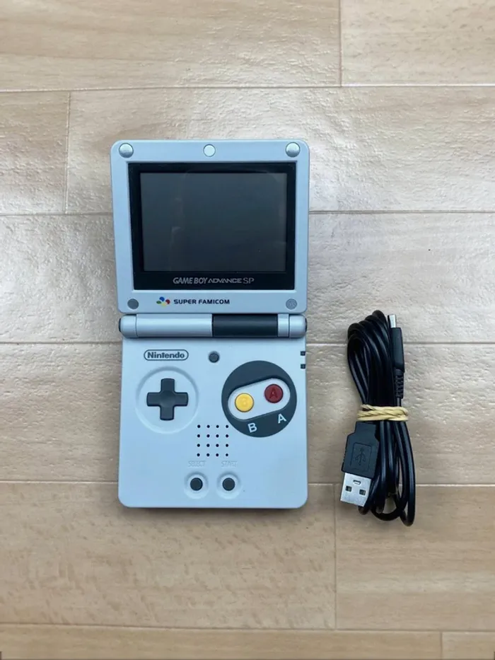 Nintendo Game Boy Advance SP - Super Famicom - Très bon état - Envoi Rapide - Garantie 6 Mois