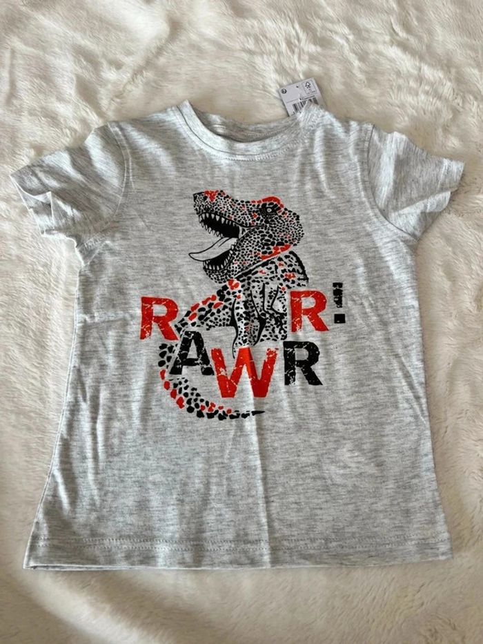 Tee shirt