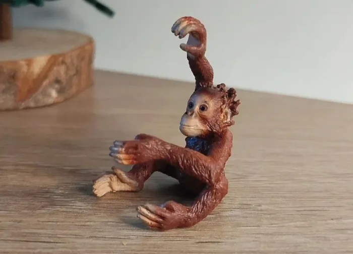 Schleich Singe jeune orang-outan Marron Figurine animal de la savane - photo numéro 3