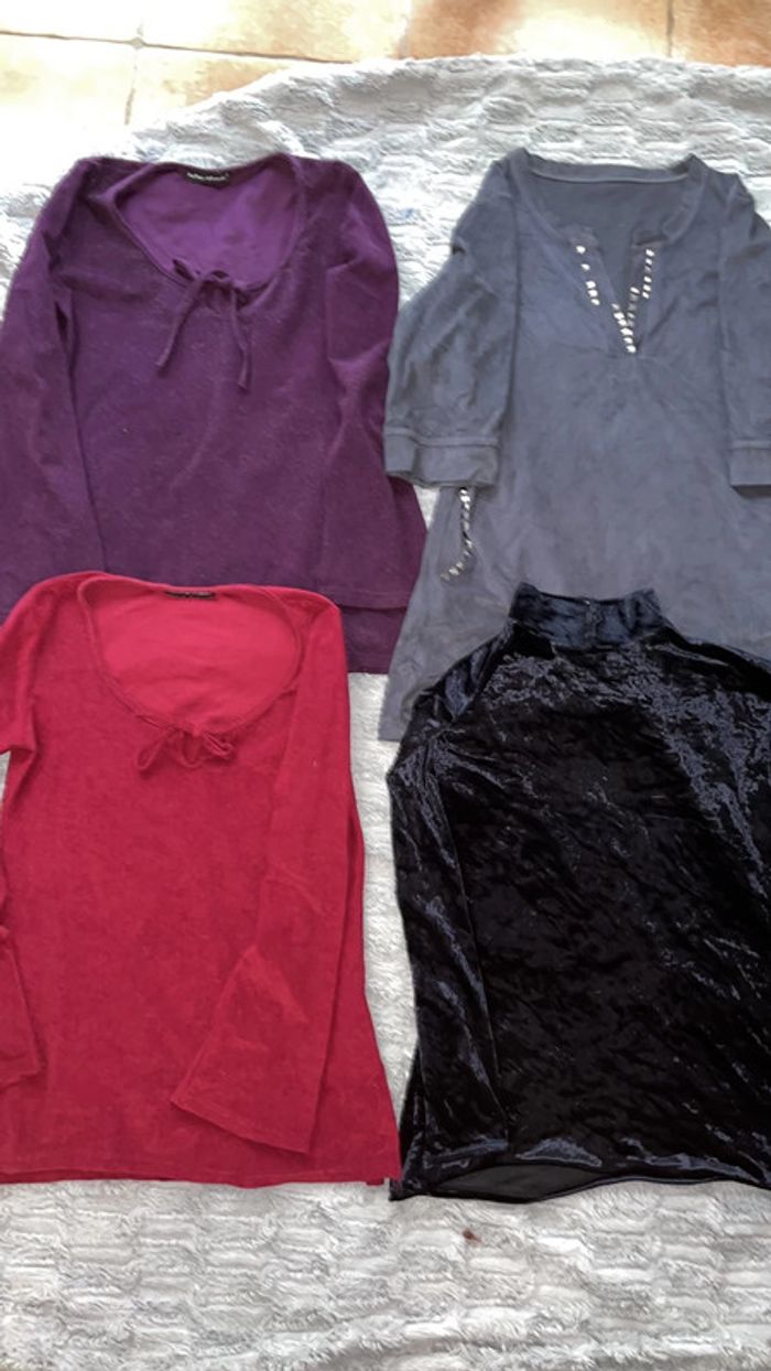 Lot de 4 haut manches longues en velours taille M