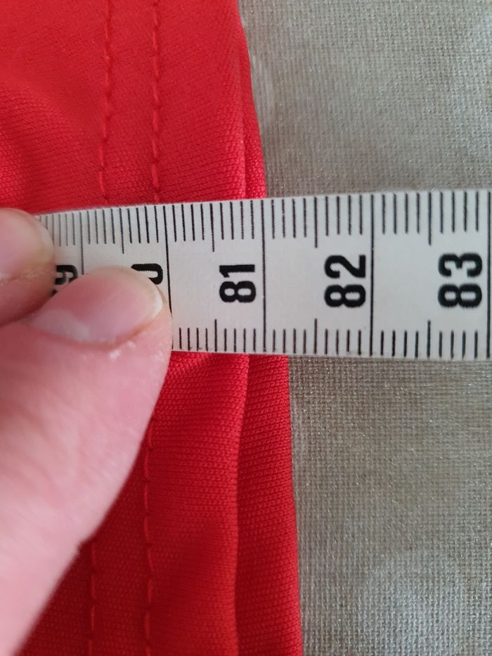 Jolie robe rouge - photo numéro 7