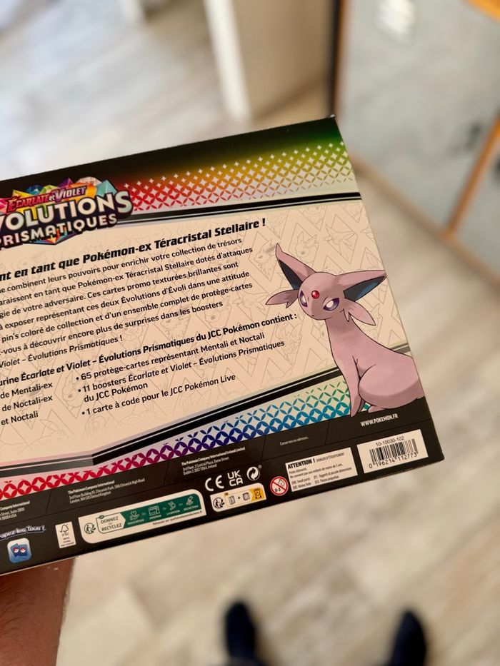 [NEUF] Coffret Pokémon collection premium figurine EV8.5 (défaut) - photo numéro 7