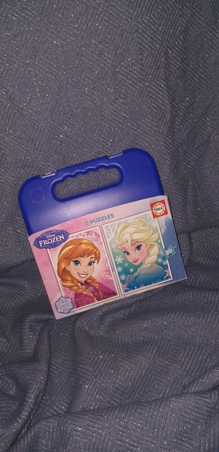 🧩 Lot de 2 puzzles 20 pièces " Reine des neiges "