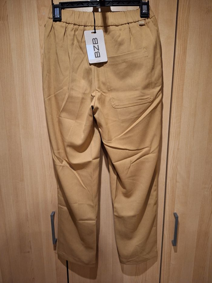 Pantalon droit  type costume neuf Bzb 32 (fr) neuf - photo numéro 3