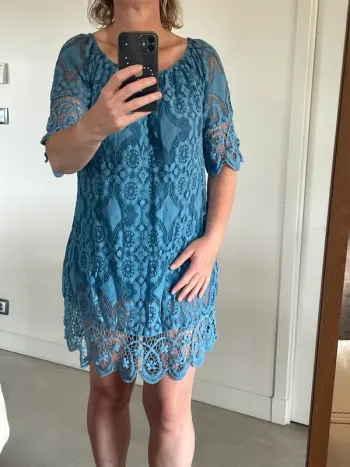 Robe bleue dentelle doublée 42