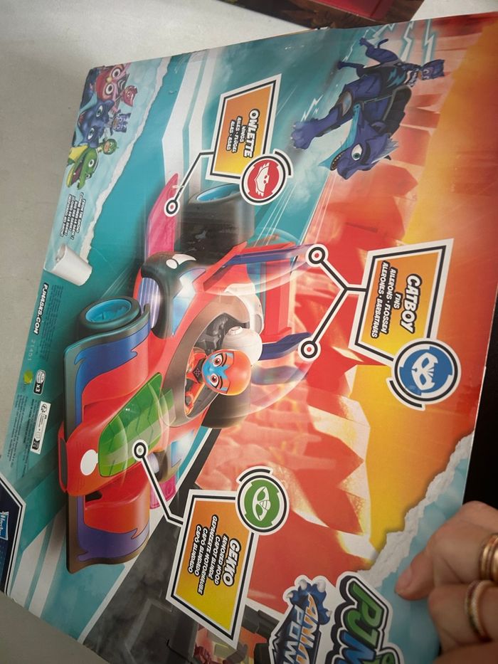 hasbro Pyjamasques voiture de course auto-flash - photo numéro 2