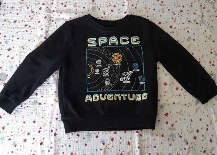 Pull Space Planète Primark 3-4 ans 104cm