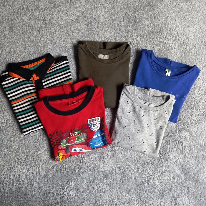 Lot 5 hauts : T-shirts + polo 5 ans