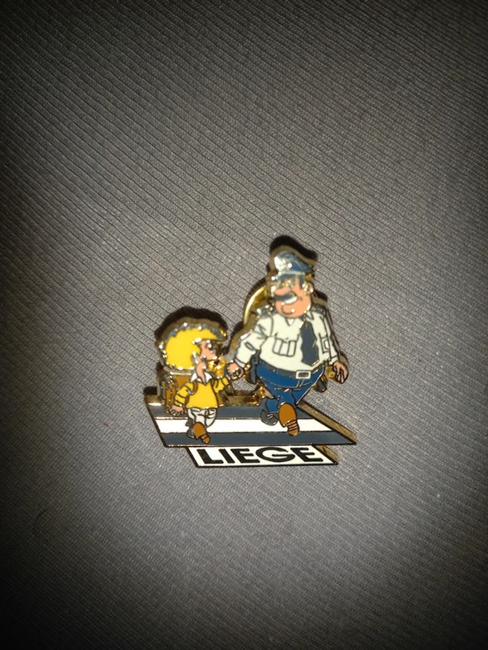 Pin's mittéi liège - photo numéro 7