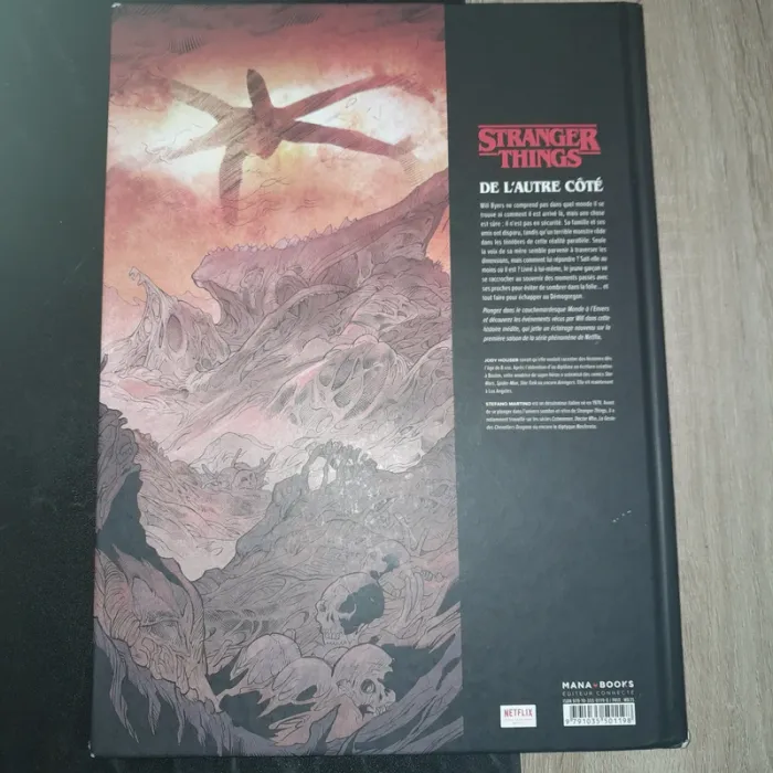 BD Stranger things - de l'autre côté - photo numéro 5