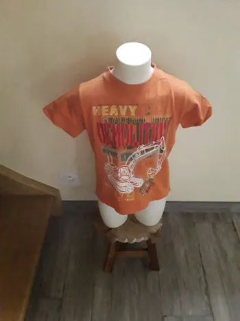 Tee-shirt manches courtes 6 ans  (114 cm)