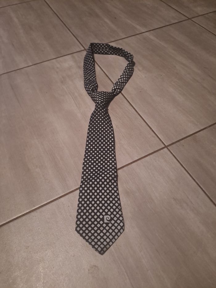 Cravate Noir Blanc Pierre Cardin