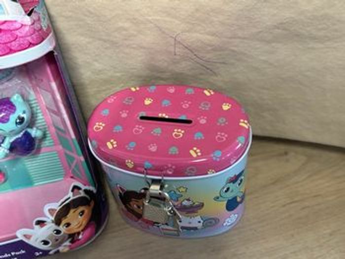 Gabby chat sirène coffret amis mer-Veillleux et tirelire Gabby’s Dollhouse - photo numéro 6