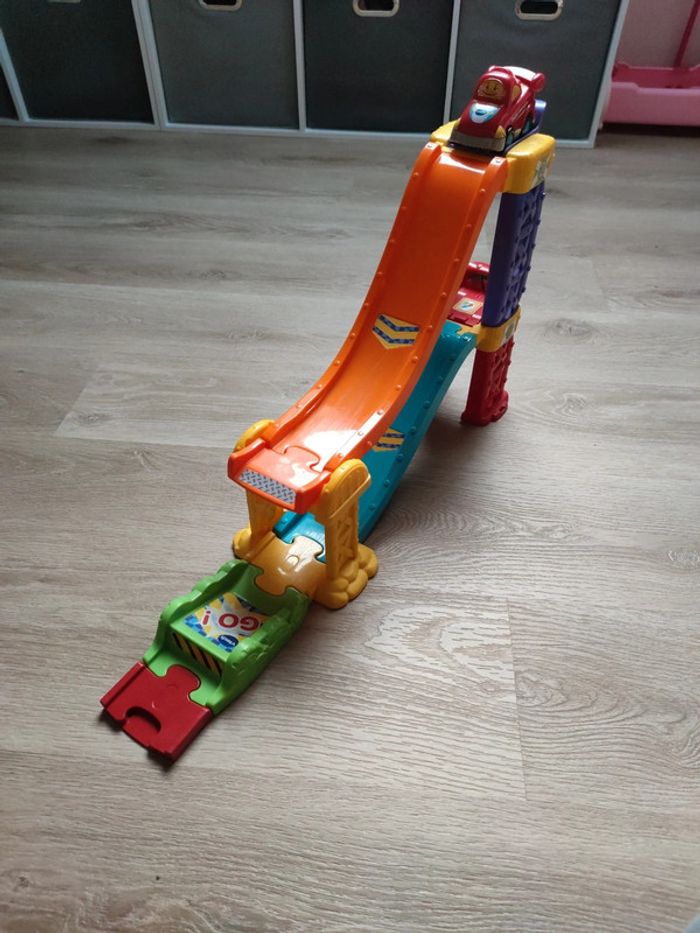 Tremplin super cascades tut tut bolides - photo numéro 2