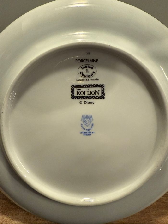 Assiette porcelaine Roi Lion - photo numéro 3