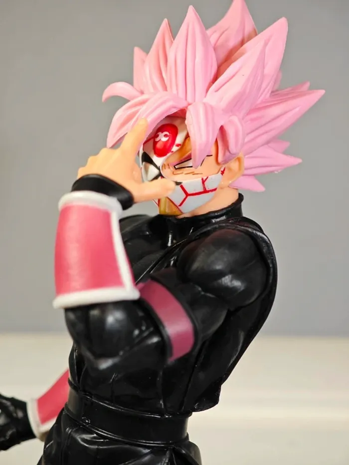 Figurine Dragon Ball Super : Black Goku 26cm neuve sans boîte - photo numéro 7