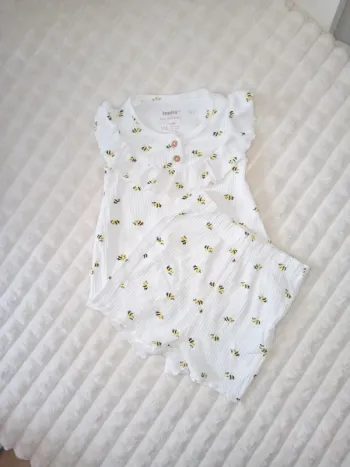 Ensemble côté abeille 6/12mois 🌼👧