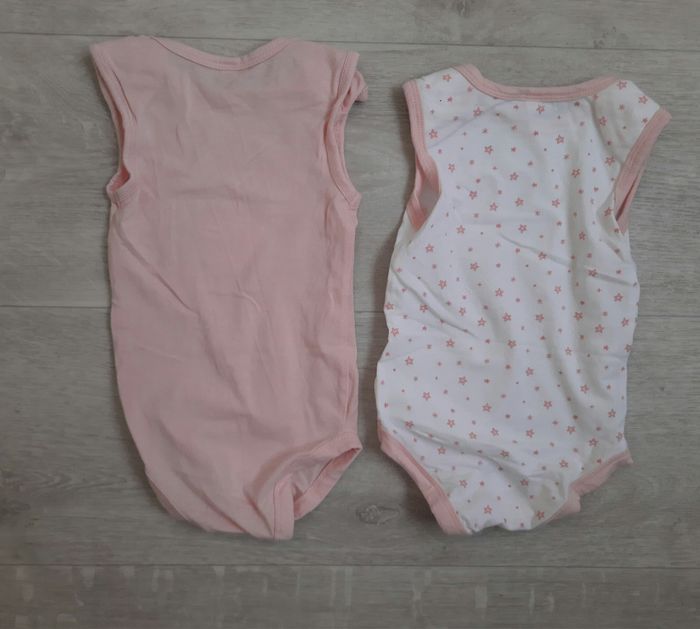 Lot de 2 bodys - photo numéro 4