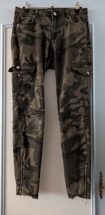 Pantalon Bershka, taille 40