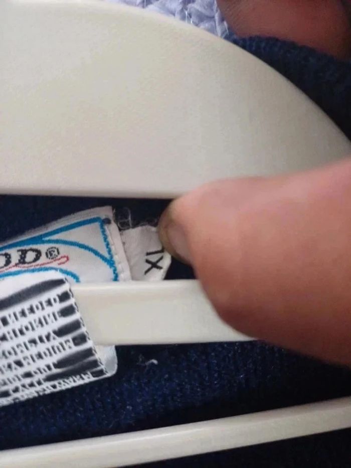 Pull Lacoste col V logo brodé vert taille XL - photo numéro 7