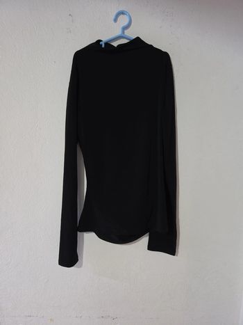 Haut noir dos nu ● S