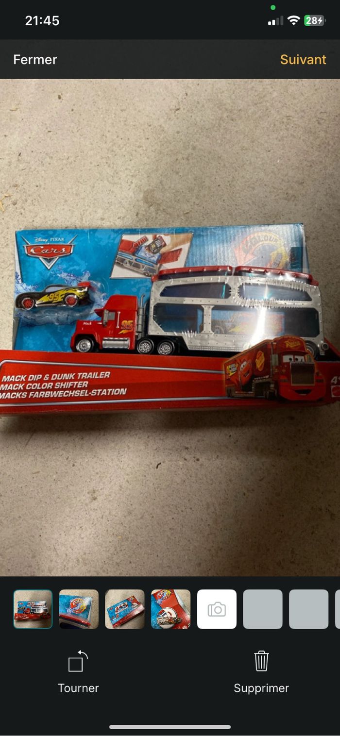 Disney Pixar Cars véhicule Camion Transporteur neuf
