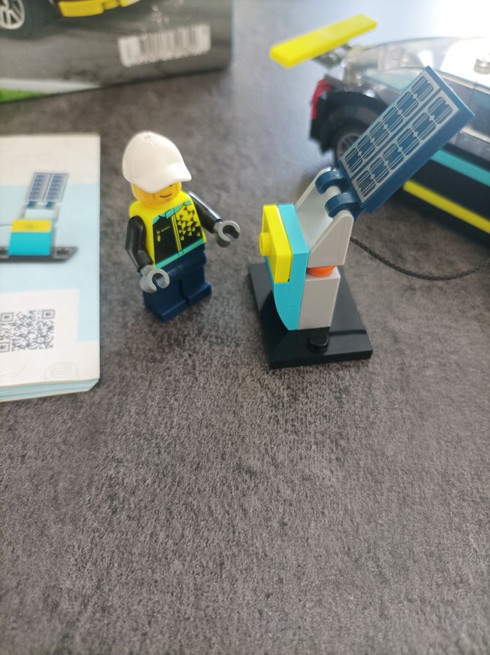 Lego voiture électrique - photo numéro 4