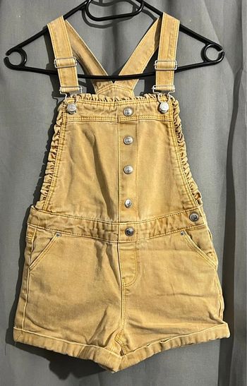 Combishort moutarde kiabi taille 8 ans très bon état