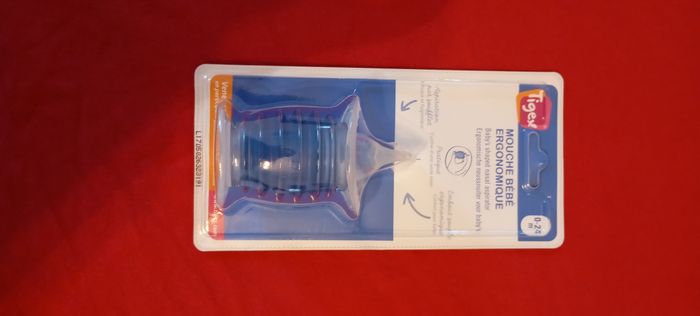 Mouche bébé ergonomique