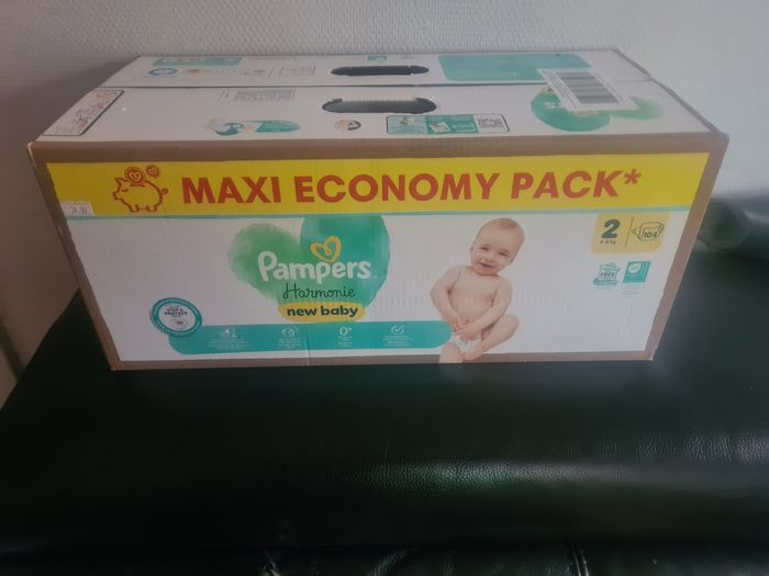 Maxi pack pampers harmonie taille 2 de 104 couches