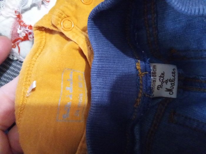 Ensemble mi saison bébé fille 24 mois pull moutarde et jean - photo numéro 5